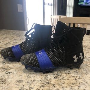 Boys Size 2 Under Armour Footballl Cleats